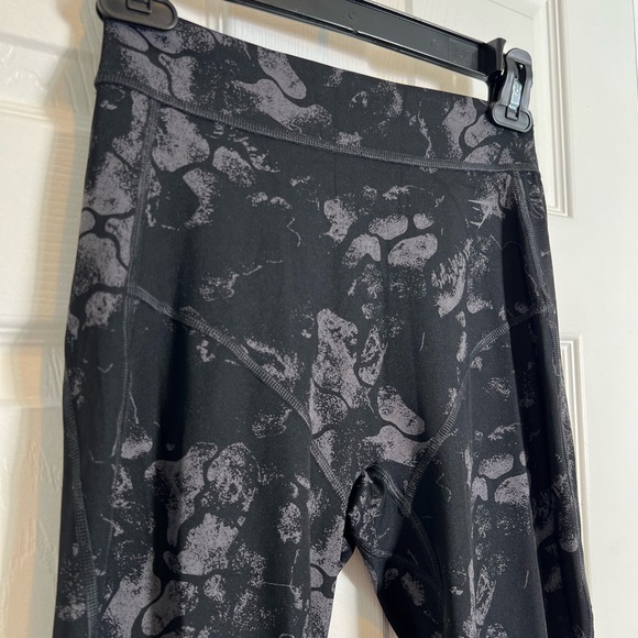 NWT Gymshark KK Fit 7/8 Leggings - Picture 2 of 8